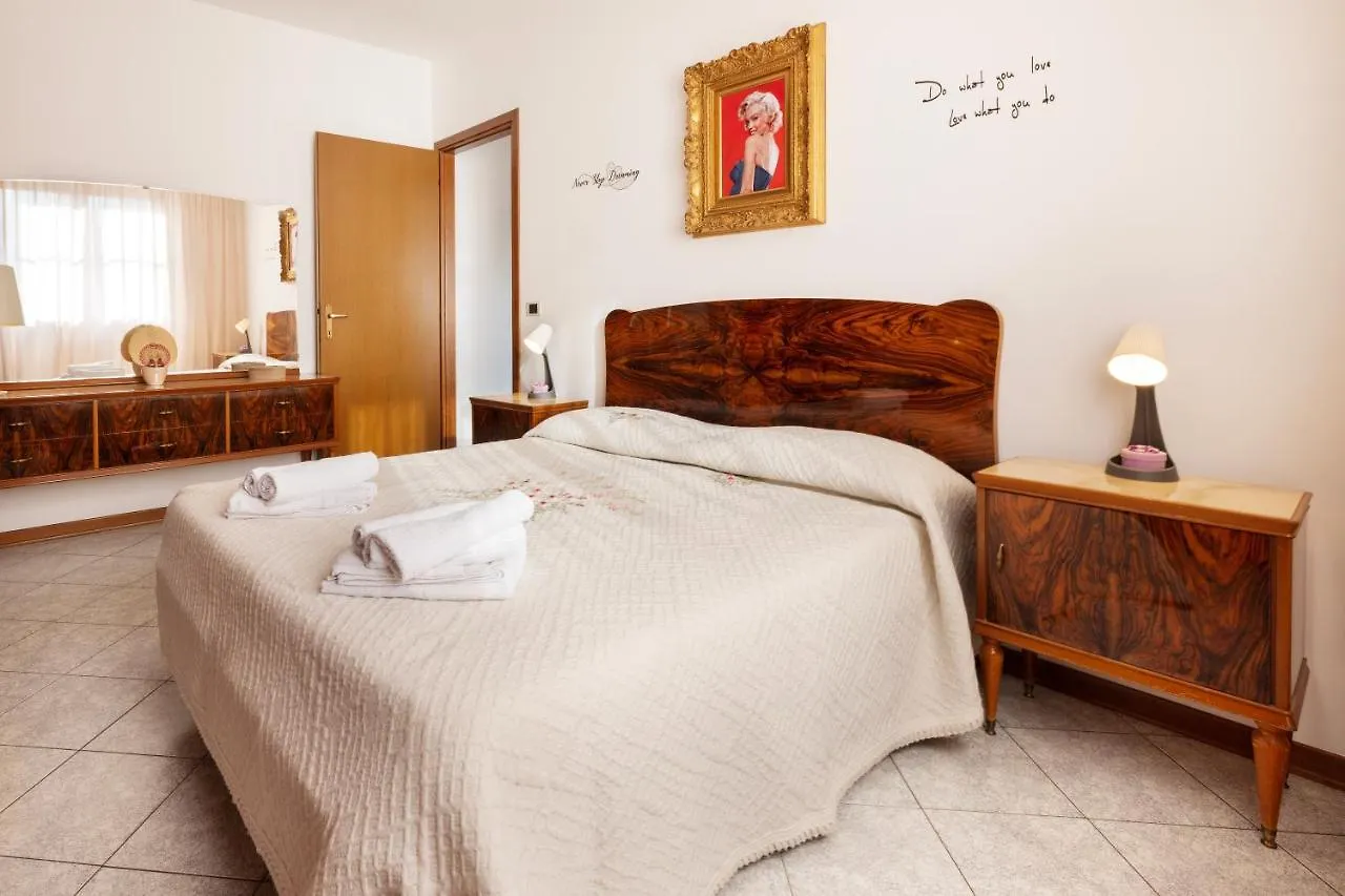 Apartamento We Home - House Of Stars - Bolonha Itália